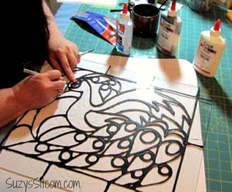 how to make faux stained glass Painting On Plexiglass Diy, Stained Glass Pictures, Clear Glue Crafts, Diy Staining, Pen Craft, Stained Glass Paint, Glass Paint, Clear Glue, Stained Glass Diy