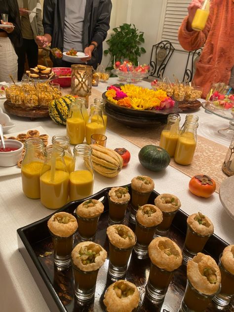 Indian Dinner Buffet Ideas At Home, Mango Lassi Wedding, Pani Puri Presentation Ideas, Diwali Party Dinner Ideas, Diwali Party Hosting Ideas, Diwali House Party Aesthetic, Pani Puri Table Setup, Pani Puri Charcuterie Board, Pani Puri Station Wedding