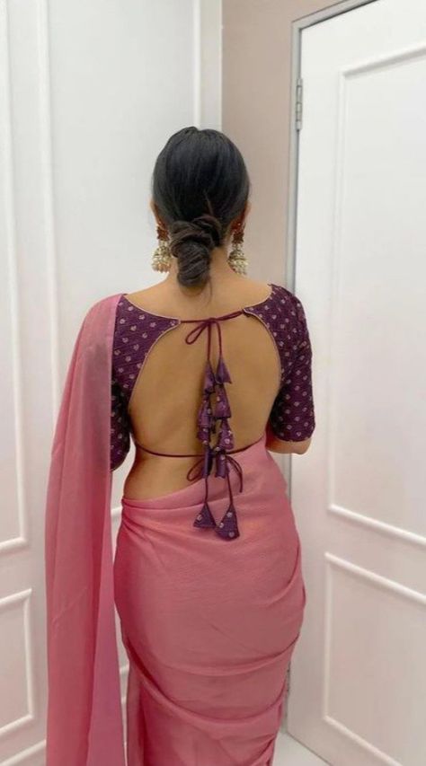 The Latest Trends In The Blouse Design Hot Blouse Designs Latest, Hot Blouse Designs, Trending Blouse Design, Blouse Design Simple, Back Neck Blouse Design, Blouse Design Latest, Back Neck Blouse, Trending Blouse, Kalamkari Blouse