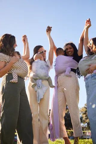 Pregnant Together Friends, Mom Friends Aesthetic, Mom Friend Aesthetic, Mum Friends, Mom Support Group, Mom Groups, Mom Community, Solo Mom, Mommy Friends