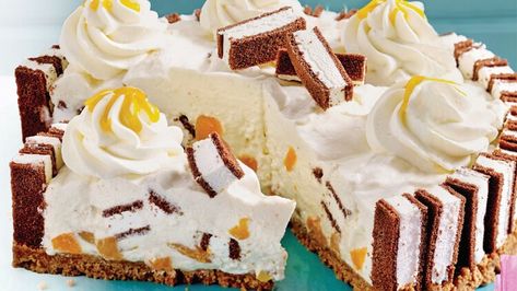 Peaches ’n’ Cream Ice-Cream Cake Recipe Is a Summer Dessert Sensation — Woman’s World Leftover Hot Dog Buns, Cream Cake Recipe, Ice Cream Cake Recipe, Spiced Beef, Food Health Benefits, Recipe Sweet, Refreshing Desserts, Canned Peaches, Peaches N Cream