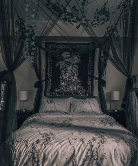 Aesthetic Room Decor Dark, Edgy Rooms, Goth Bedroom Ideas, Edgy Bedroom, Gothic Decor Bedroom, Goth Bedroom, Gothic Room, Gothic Bedroom, Room Decor Dark