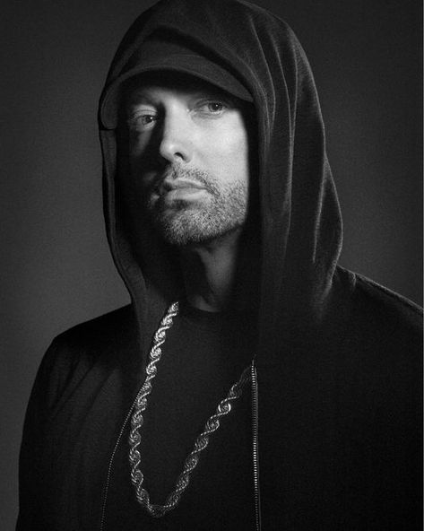 Is Eminem Bringing Hip Hop Back? Rap Rivalry Look Hip Hop, The Slim Shady, Eminem Songs, Eminem Wallpapers, Ropa Hip Hop, Eminem Quotes, Gangster Rap, Eminem Photos, Arte Hip Hop