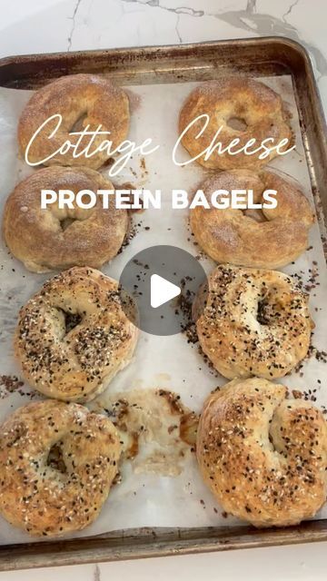 Chelsea Lang Shupe on Instagram: "This one pleasantly surprised me!  The recipe only requires a few ingredients and these “bagels” are so good. They are quick, easy, and are a great way to add some additional protein to your breakfast, or to your lunch as sandwich bread.  Cottage Cheese Protein Bagels  2 cups unbleached, all purpose flour (or gf flour) 4 teaspoons baking powder (make sure it’s fresh) 1 teaspoon kosher or sea salt 1 pint or 2 cups 2% cottage cheese 2 tablespoons water For the topping: 2 eggs whites, beaten  Everything but the Bagel Seasoning (Trader Joe’s is great) Cinnamon & sugar   In a large bowl, add the flour, baking powder, and salt and whisk.  Add the cottage cheese and water and mix until well combined - it will look like small crumbles.  Knead the dough in the bowl Cottage Cheese Protein Bagels, Chelsea Lang, Bagel With Egg, Cottage Cheese Bagels, Bagel Calories, Cottage Cheese Protein, Protein Bagels, All Purpose Flour Recipes, Cottage Cheese Eggs