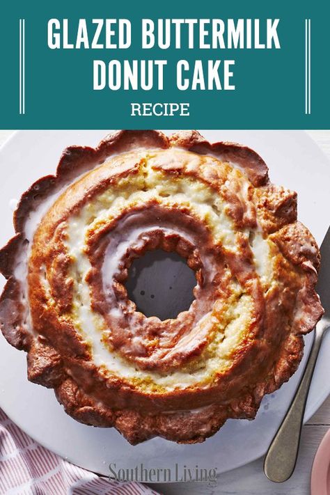 a must try recipe.  Two of my favorite foods combined! Buttermilk Donut Cake, Cake Dessert Recipes, Cheesecake Strawberries, Baked Cheesecake, Donut Cake, Homemade Snickers, Cookies Bars, Buttermilk Recipes, Torte Cupcake