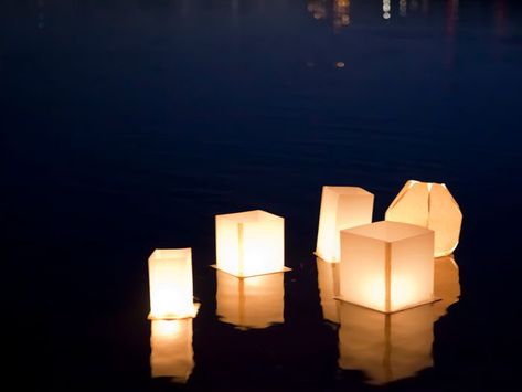 How to Make a Floating Lotus Paper Lantern | Chinese American Family Diy Floating Lanterns, Floating Lanterns Diy, Floating Water Lanterns, Floating Paper Lanterns, Floating Lamp, Memory Lantern, Chinese Lantern Festival, Memorial Lanterns, Paper Lanterns Diy