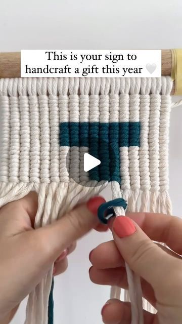 Macrame Alphabet Letter Patterns, Macrame Letters Wall Hanging, Letter Macrame, Macrame Alphabet, Macrame Letters, Macrame Name, Macrame Tutorial Beginner, Macrame Banner, Macrame For Beginners