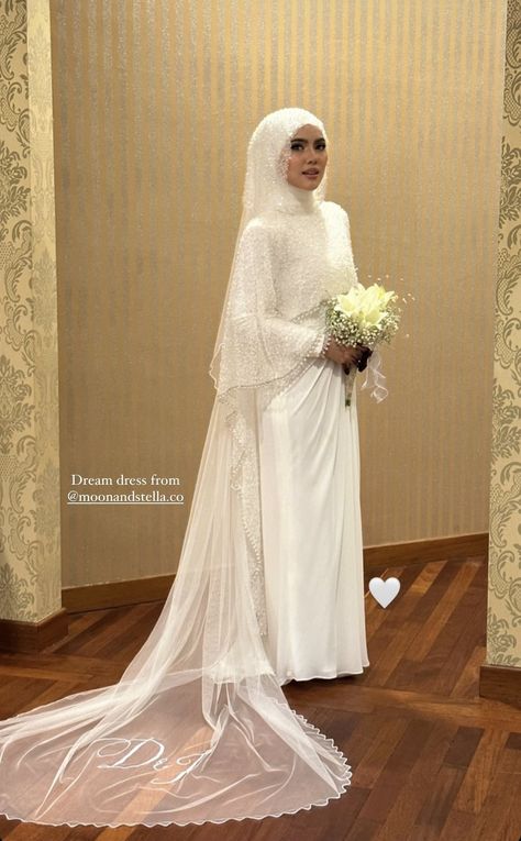 Modern Hijab Wedding Dresses, Nikah Hijab Style, Wedding Abaya Hijab Bride, Hijab Wedding Veil, Muslim Wedding Dress Hijab Bride Simple, Modest Nikkah Dress, Hijab For Bride, Nikah Outfit Muslim Pakistani Bridal, Nikah Dress Ideas