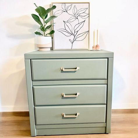 SOLD Vintage solid wood 3-drawer dresser by Lea Furniture - Refinished in Fusion Mineral Paint in the color “Carriage House” - a beautiful sage green with a soft matte finish. Dimensions: 30”L x 31.5”H x 18”D ••••••••• Message to claim or linked link in my bio 🫶🏼 Sage Green Dresser, Green Dresser, 3 Drawer Dresser, Cottage Kitchens, Fusion Mineral Paint, Carriage House, Mineral Paint, Drawer Dresser, 3 Drawer