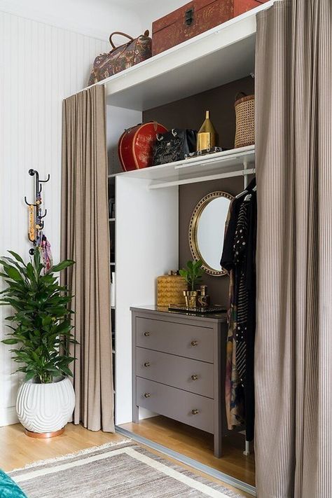 Build In Closet, Bedroom Closet Design Ideas, Closet Design Ideas, Smart Bedroom, Teens Room, Dressing Room Closet, No Closet Solutions, Open Closet, Wardrobe Room