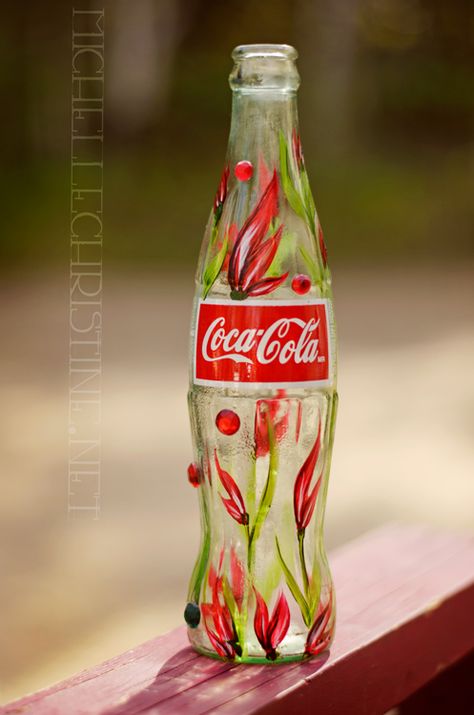 #cocacola #painted #bottle Crafts With Glass Coke Bottles, Painted Coke Bottles, Diy Coke Bottle Crafts Ideas, Glass Coke Bottle Crafts, Coca Cola Bottle Crafts, Coke Bottle Decor, Breadbox Ideas, Coke Bottle Crafts, Glass Coke Bottles