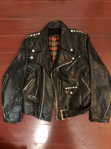 Super rare, ultra cool. Lining has started to tear, and one zipper pocket is broken. Original studs. One of a kind. Spike Leather Jacket, 60s Leather Jacket, Grunge Leather Jacket, Mens Biker Style, Spiked Leather Jacket, Punk Leather Jacket, Leather Jacket Zipper, Mens 80s, Punk Men