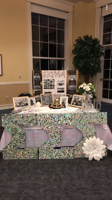 #sigmasigmasigma Sorority Table Display Cute Ideas, Sorority Tabling Display, Sorority Recruitment Table Display, Sorority Recruitment Table, Sorority Tabling Ideas, Sorority Table Display, Sorority Tabling, Sorority Recruitment Outfits Rush Week, Lambda Theta Alpha Latin Sorority