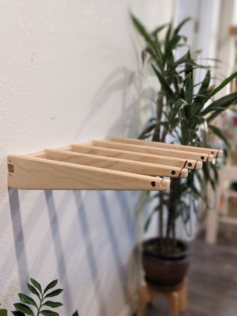 Surfboard Rack Diy Stand Up, Diy Surfboard Rack, Surf Rack Wall, Board Rack Diy, Surf Board Rack, Wooden Stool Designs, Paddleboard Rack, Casita Ideas, Surfboard Storage