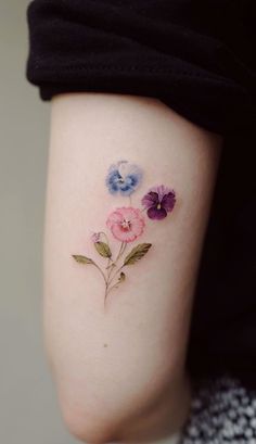 Feminine Flower Tattoos, Minimalist Floral Tattoo, Pansy Tattoo, Colorful Flower Tattoo, Tiny Flower Tattoos, Bookish Tattoos, Tattoo Parlor, Three Flowers, Bee Tattoo