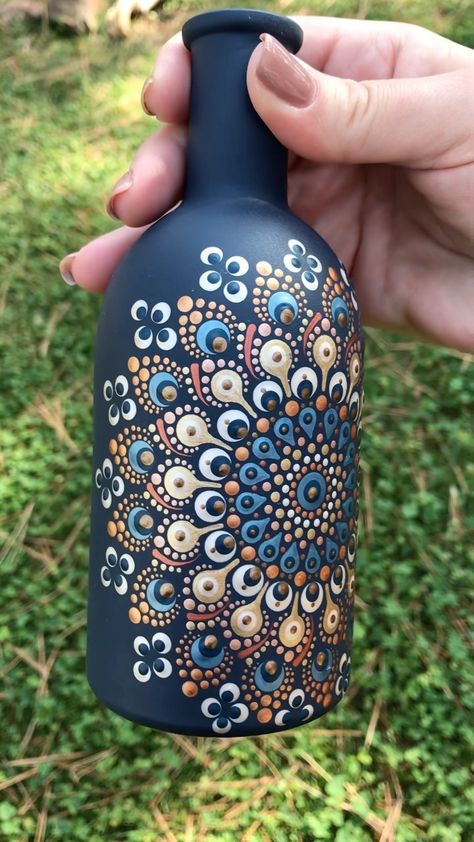 This was a relaxing make. I’m not quite finished with it - I’d like to add a little something to the neck, and maybe some twine and beads.… | Instagram Mandala Bottle Painting Designs, Dot Mandala Art On Bottle, Mandala Dot Painting On Bottle, Dot Painting On Bottles, Bottle Mandala Art, Mandala Bottle Painting, Bottle Painting Ideas Acrylics, Dot Painting Ideas, Mandala Tools