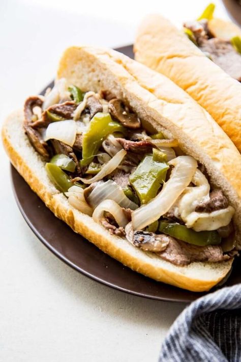 Sheet Pan Philly Cheese Steaks; easy to make Philly Cheesesteaks that are flavorful and delicious. Philly Cheese Steak Recipe, Cheesesteak Recipe, Blackstone Recipes, Jo Cooks, Cheese Steak Sandwich, Sheet Pan Dinners Recipes, Cheese Steak, Philly Cheese, Cheesy Bread