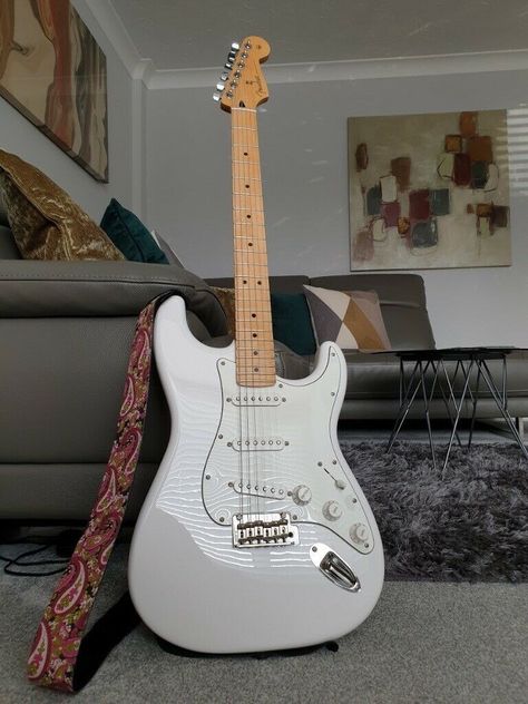 Fender Player Stratocaster Electric Guitar Maple Fingerboard Polar White Green Stratocaster, Red Stratocaster, Black Stratocaster, White Stratocaster, Guitar Fender, Electric Guitar Design, Stratocaster Guitar, Guitar Photos, Guitar Obsession