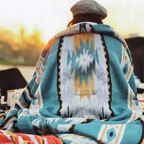 HORIMOTE HOME Aztec Patterned Soft Sherpa Throw Blanket Southwestern Navajo Tribal Style Warm Throw for Camping, Outdoor, Lightweight Boho Blanket for Couch, Bed, 152x203cm, Teal : Amazon.co.uk: Home & Kitchen Patterned Throw Blanket, Teal Branding, Aztec Blanket, Boho Blanket, Cozy Boho, Blanket For Couch, Camping Blanket, Sherpa Throw Blankets, Aztec Designs