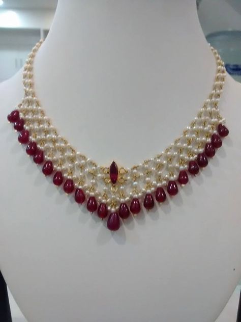 12.5 grams make pearl and ruby chain!!!!Pulimamidi Jewellers ls contact me on my mobile 9885319029 or can watsapp!! Rs 36,600 Pulimamidi Jewellers, Ruby Chain, Pearl Jewelry Design, Gold Jewelry Simple Necklace, Pearl Necklace Designs, Black Beaded Jewelry, Wedding Jewellery Collection, Gold Bride Jewelry, Gold Jewelry Simple