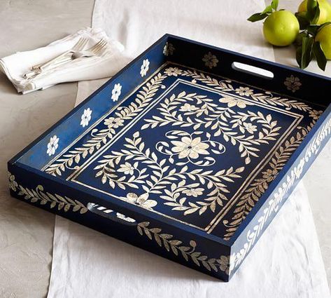 Decor/accessories - Handcrafted and painted by skilled artisans, this stunning tray combines a traditional floral motif with a simplified color scheme of white on indigo. Decoupage Tray, Diy Tray, Painted Trays, Paint Tray, Diy Art Projects, Hand Painted Furniture, Wooden Tray, Decoration Design, Home Decor Accessories