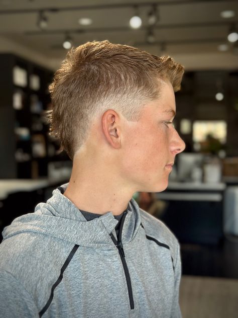 Frohawk Fade Boys, Baseball Fade Haircut, Mens Fohawk Fade, Boys Euro Hawk Haircut, Men’s Haircuts Fohawk, Eurohawk Mens Haircut, Boys Mowhak Hairstyle, Modern Mowhak Hairstyle, Euro Hawk Haircut Boys