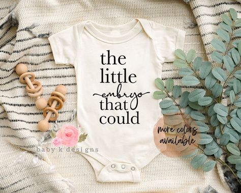 The Little Embryo That Could Baby Onesie®, Baby Announcement, Love and Science, IVF, Cute Pregnancy Announcement, Ivf gift, Ivf pregnancy 📋 𝗛𝗢𝗪 𝗧𝗢 𝗢𝗥𝗗𝗘𝗥: 1. Select the size 2. Select the color 3. Select the quantity 3. Add personalization if required 4. Add to Cart ("buy now" will take you directly to checkout and "add to cart" will allow you to continue shopping with us) 5. Submit order (Shipping will automatically be combined for you) Always FREE SHIPPING on orders of $35 or more ► Onesie Baby Announcement, Ivf Pregnancy Announcement, Ivf Pregnancy, Baby Announcement Photoshoot, Baby Onsie, Ivf Baby, Cute Pregnancy Announcement, Cricut Baby, Thanksgiving Baby