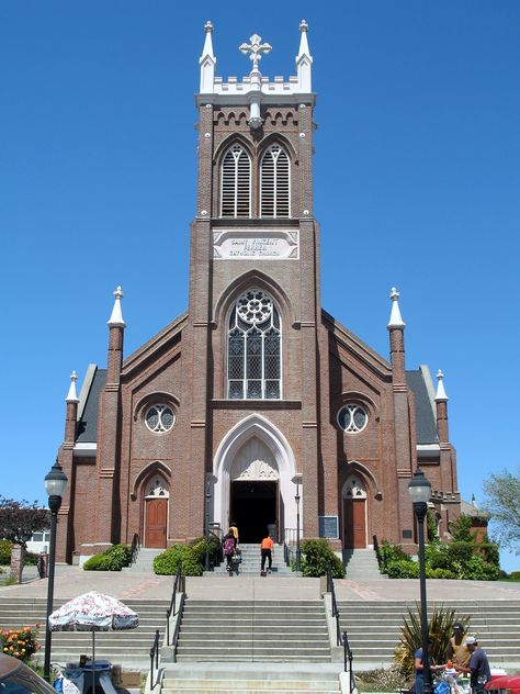 Catholic churches of California | ... Catholic Church, 925 Sacramento St, Vallejo, CA 4-21-2013 1-53-37 PM Vallejo California, 4x4 Camper Van, Catholic Pictures, Catholic Churches, Saint Vincent, Historic District, Historic Places, Catholic Church, Camper Van