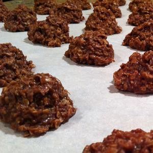 Oatmeal No Bake Cookies, Cannabutter Recipe, Cannibis Recipes, Cooking Oatmeal, Chocolate Oatmeal Cookies, Chocolate Oatmeal, Bake Cookies, Lemonade Recipes, Butter Recipe