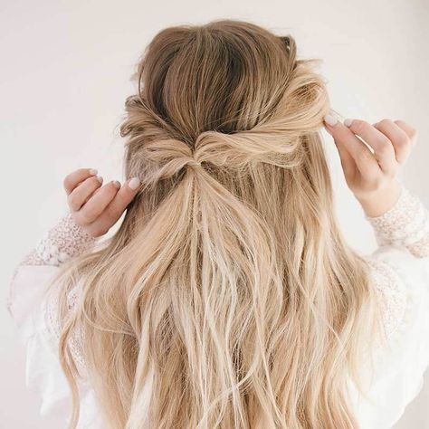 Hair Extensions: 10 must know hair extensions hacks – Luxy Hair Braided Updo Long Hair, Promotion Nails, Easy Updo For Long Hair, Halo Hairstyle, Braided Halo Hairstyle, Ceremony Hairstyles, Braided Halo, Updo For Long Hair, Dream Hairstyles