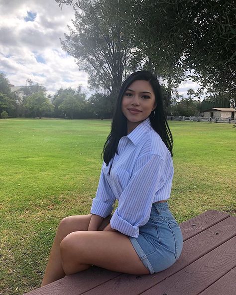 Julia Kelly, Straight Layered Hair, Birthday Babe, It S My Birthday, Layered Hair, My Birthday, Fitness Inspo, Body Goals, Pretty Outfits