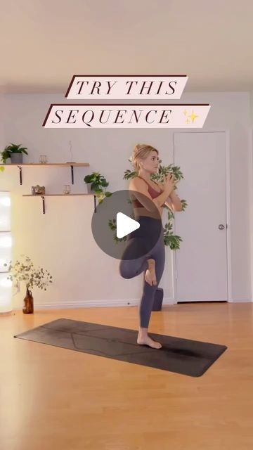 Yoga Core Sequence, Advanced Yoga Sequence, Ballet Photography Poses, Morning Yoga Sequences, Yoga Teacher Resources, Flexibility And Mobility, Cable Workout, Yoga Mom, Advanced Yoga