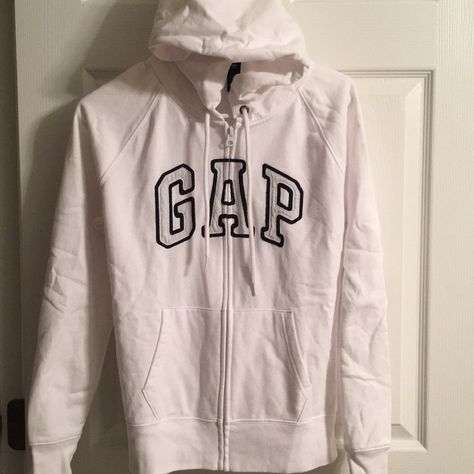 Never Worn Gap Sweatshirt, Gap Hoodie, Gap Jacket, Gap Sweater, Casual Jackets, Gap Women, Jacket Brands, Winter Coats Jackets, Black Logo