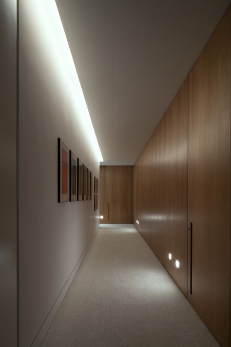 residência sp Vstupná Hala, Blitz Design, Hotel Corridor, Corridor Design, Corridor Lighting, Hall Lighting, Hal Decor, Plafond Design, Cove Lighting