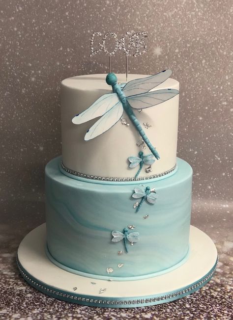 Dragonfly Wedding Cake, Dragonfly Birthday Cake, Dragonfly Cake Ideas, Dragonfly Birthday Party, Family Reunion Cakes, Rođendanske Torte, Dragonfly Cake, Dragonfly Birthday, Dragonfly Wedding