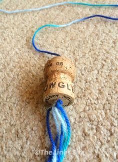 Cork Cat, Diy Jouet Pour Chat, Sock Cat, Katt Diy, Diy Chat, Katt Grejer, Kat Diy, Chat Diy, Diy Cork