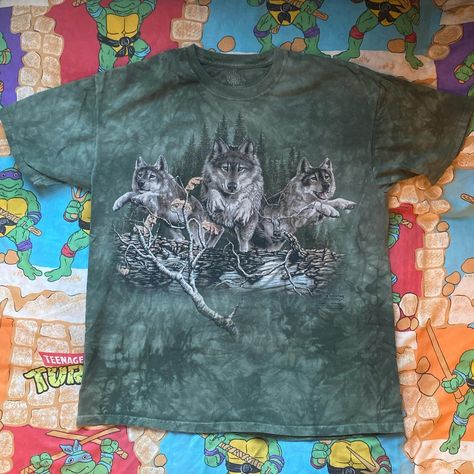 Wolves shirt “Find 12 wolves” Mountain tag Dyed... - Depop Wolf Shirt Aesthetic, Wolf Clothes, Retro Nature, Identity Crisis, Wolf Shirt, Shirt Aesthetic, Wolf T Shirt, Fame Dr, Thrift Finds