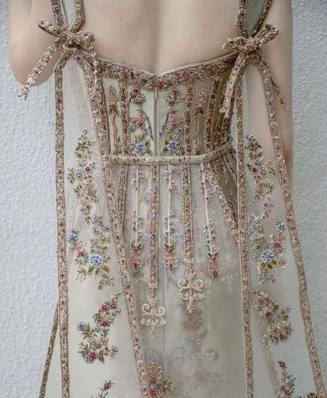 Stella Lunardy, Embroidered Wedding Dress, فستان سهرة, Embroidered Wedding, Fairytale Dress, 자수 디자인, Fantasy Dress, Fantasy Fashion, Fancy Dresses