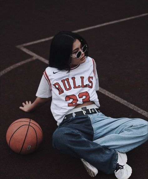 Fashion Photo Ideas, Basketball Fashion, A Basketball, Fashion Photo, Photo Ideas, Basketball, White