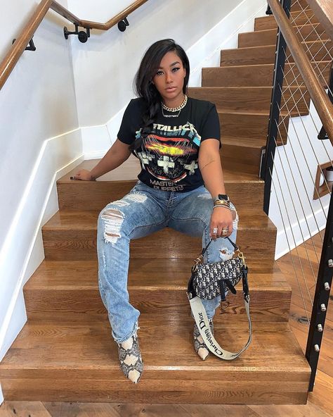 I never liked anyone telling me what to do so the only choice I had was to BOSS UP !!! Top @fashionnova fashionnovapartner Street Wear Girl, Chill Fashion, Tiffany Engagement, Fashion Goals, Chill Vibes, Jeans Outfits, Fashion Nova Jeans, Womens Fashion Trends