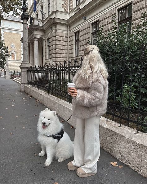 All Posts • Instagram Europe Fall Outfits, Faux Fur Coats Outfit, European Fall, Fur Jacket Outfit, Winter White Outfit, Fur Outfit, Fur Coat Outfit, London Kensington, Stylish Winter Outfits