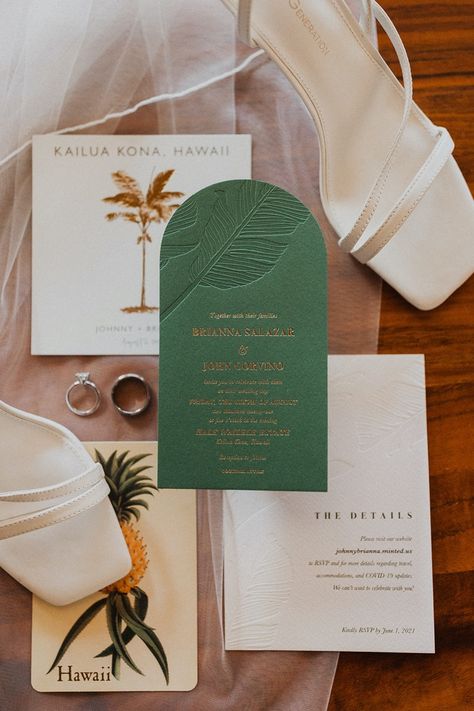 Hawaiian Wedding Invitations, Tropical Wedding Cake, Tropical Wedding Decor, Big Island Wedding, Tropical Invitations, Tulum Wedding, Kona Hawaii, Tropical Wedding Invitations, Oahu Wedding