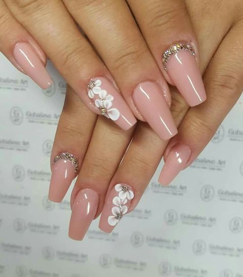 Salon Nude Floral Nails, Pretty Nail Art Designs, Design Nails, Nail Art Wedding, Bride Nails, Uñas Acrilicas, Acrylic Nail Art, Bridal Nails, Coffin Nails Designs