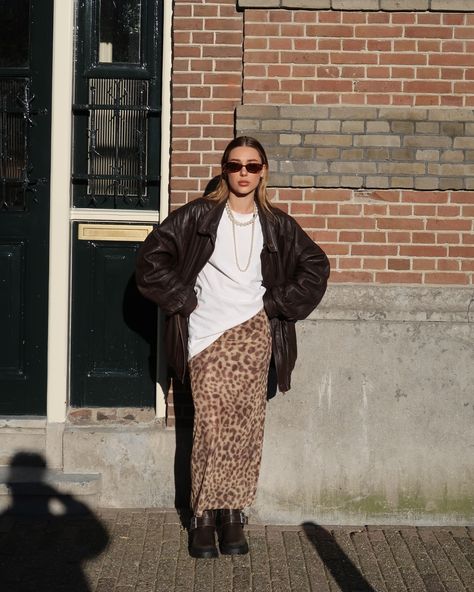 Wdyt about 🐆print? Minimal style, minimal aesthetic, UGC, creator, minimal colors, fashion creator, daily amsterdam vibes, spring fashion ideas, spring outfit trends, leopard trend, Zara leopard skirt, Zara leopard shirt, how to style, ootd, what to wear, style inspo, daily fashion inspiration, Pinterest aesthetic #leopardprint #leopardprinteverything #zara #zarawoman #zaraoutfit #zarafashion #brownaesthetic #brownfit #leatherjacket #leatherjackets #pearlnecklace #coolgirl #coolgirls #cool... Cheetah Print Skirt Outfit, Leopard Shirt Outfit, Leopard Print Skirt Outfit, Spring Fashion Ideas, Leopard Skirt Outfit, Printed Skirt Outfit, Winter Date Outfits, Leopard Outfits, Fashion Creator