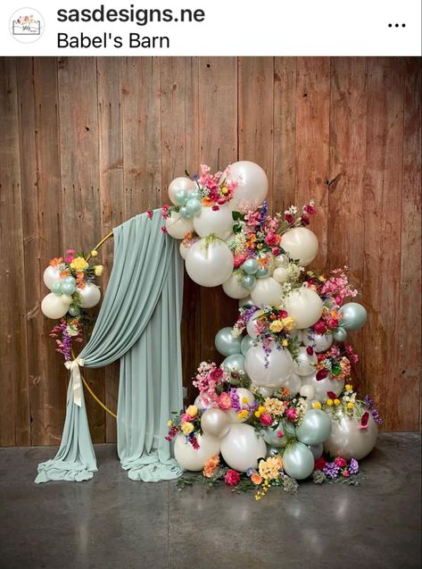 Bridal Shower Balloon Arch With Flowers, Backdrop Arches With Balloons, Panel Balloon Decor, Pastel Floral Balloon Garland, Wedding Backdrop Reception Balloons, Cottage Core Balloon Arch, Pastel Balloon Garland With Flowers, Balloon Floral Arch, Balloon Arch Photoshoot