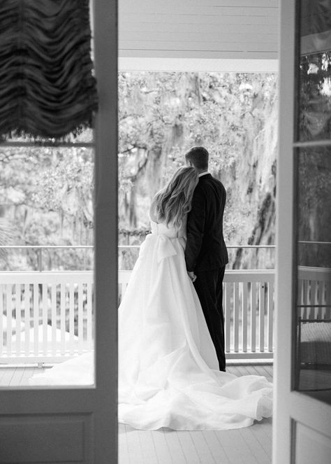 Best Wedding Photographer Charleston, Atlanta, Highlands Charleston Wedding Photos, Photo Wrap, Charleston Wedding Photographer, Bar Service, Wedding Picture, Bridal Shoot, Charleston Wedding, Beautiful Stories, Best Wedding Photographers