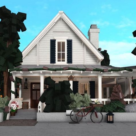 Colonial House Exterior Design, Exterior Colonial House, House Exterior Colonial, Modern Colonial House Exterior, Colonial House Exterior, Modern Colonial House, Cottage Core Bloxburg House, Bloxburg Cottage, Realistic House