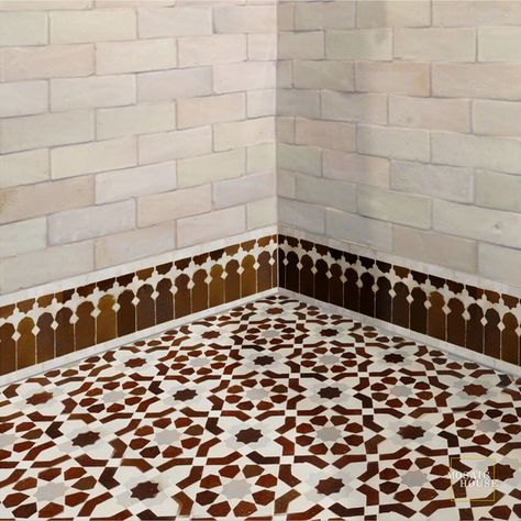 Mosaic Floor Tile Bathroom, Cheap Mosaic Tiles, House Mosaic, Cement Bathroom Floor, Kitchen Tile Mosaic, Cuban Tile, Cement Bathroom, Tiles For Home, Mosaic Border