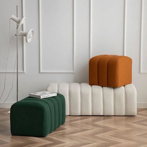 ✨ Expert Tip ✨ Incorporating tufted poufs into your interior space is a delightful way to elevate your décor. These versatile pieces not only add a touch of sophistication but also bring a splash of color and functionality. Perfect for those who appreciate elegance and practicality in their furniture choices. 🌟🛋️ #InteriorDesign #HomeDecor #SophisticatedLiving #TuftedPoufs Modern Pouf Ottoman, Pouf Ottoman Living Room Ideas, Modern Ottoman Living Room, Ottoman Rectangular, Poufs In Living Room, Velvet Ottomans, Designer Ottoman, Pouf Ottoman Living Room, Ottoman Seating