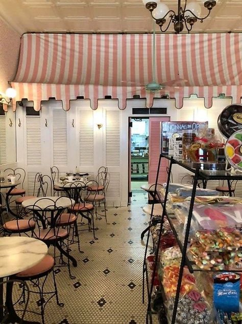 Ice Cream Shop Seating, Ice Cream Shop Aesthetic Exterior, Old Fashioned Ice Cream Shop, Old Fashion Ice Cream Shop, Nostalgic Ice Cream Shop, Classic Ice Cream Shop, Small Ice Cream Shop Design, Ice Cream Parlor Aesthetic, Small Ice Cream Shop